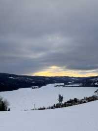 🏔️ Skiing Adventure in Åre: A 2-Day Getaway with Snow, Fun, and Maggie! ❄️