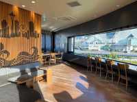 Starbucks ตึกโกเบทาวเวอร์