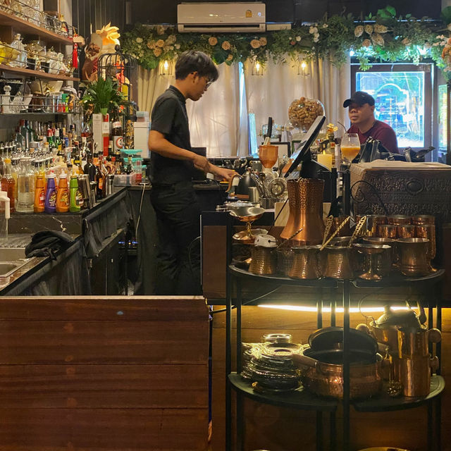 BARN ซักผ้า - คาเฟ่ & บาร์ลับ เมืองอุบลฯ