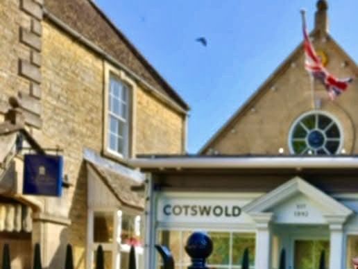 英式鄉村科茲窩Cotswolds的水上伯頓Bourton on the water 