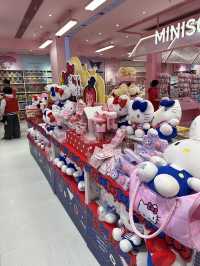 Miniso ที่จีน 🇨🇳 ใหญ่สุดอะไรสุด! 🛍️✨