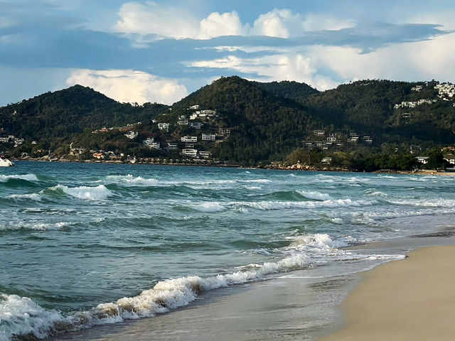 พระอาทิตย์ขึ้นที่หาดเฉวง 🌥️