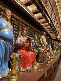 A Sacred Hidden Taoism Temple In City