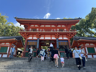 神聖與美麗的交融：探訪京都八坂神社的文化之旅