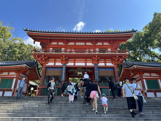 神聖與美麗的交融：探訪京都八坂神社的文化之旅