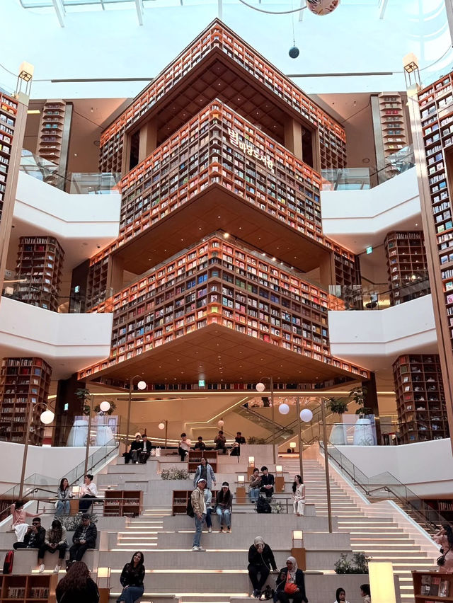 星空圖書館Starfield Library