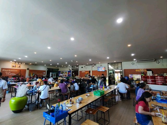 ผัดไทยร้านเด็ด ร้านอาหารดังเมืองระยอง