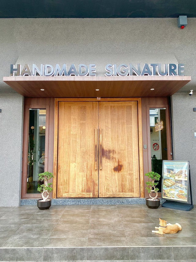 Handmade Signature— alcoholic cakes