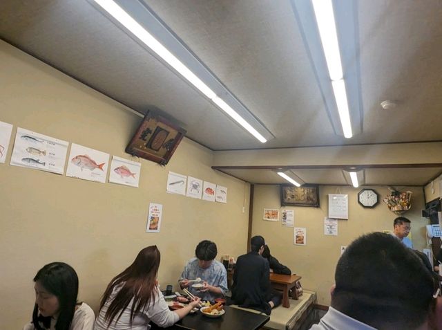 【千葉】海鮮市場で食べるこぼれ落ちるほどの海鮮丼！