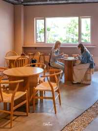 Sway Coffee Roaster คาเฟ่มินิมอลเมืองโทยาม่า