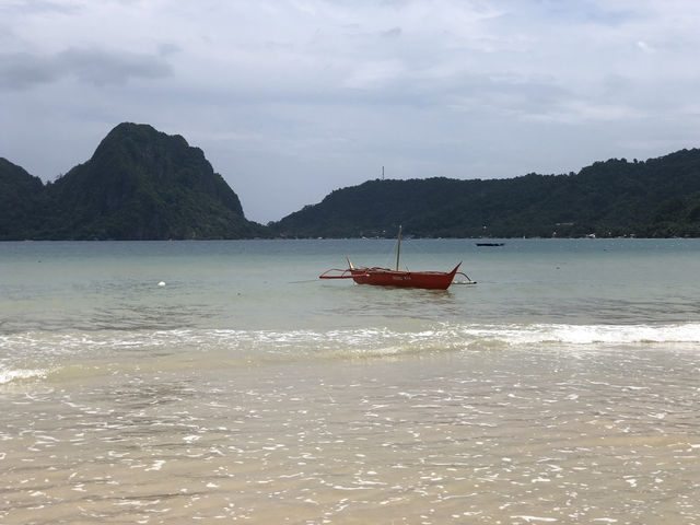 Las Cabañas Beach｜愛妮島最迷人的日落海灘，椰林、海風與金色餘暉的完美交織 