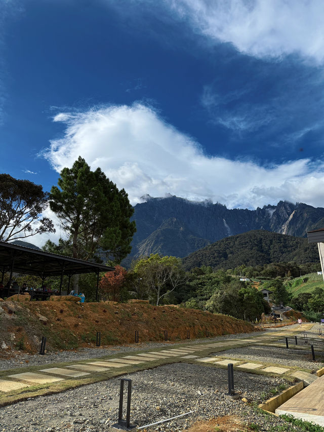 Looking for a 2D1N guide to Kundasang?
