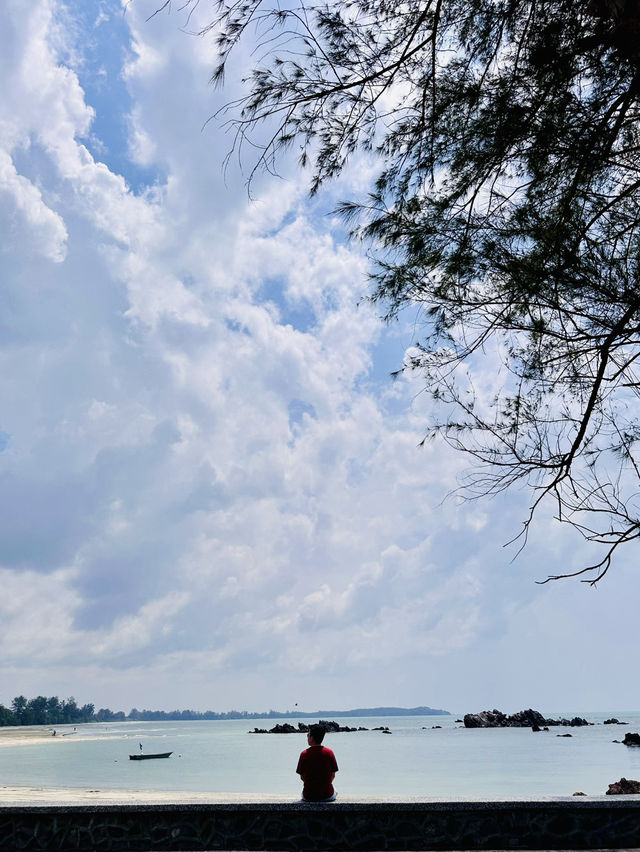 Where the Sea Tells Stories: A Morning at Pantai Tanjung Balau