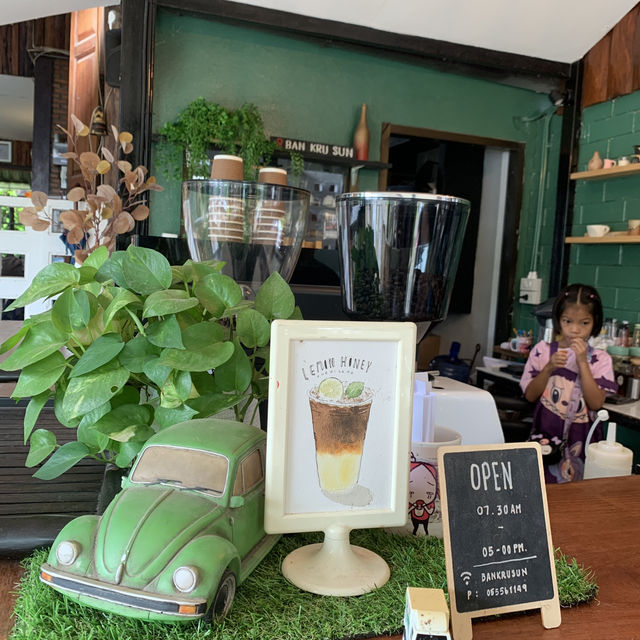 ร้านบ้านครูซัน อุ้มผาง | ตาก
