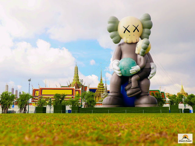 KAWS HOLIDAY THAILAND