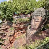 Colossal Marvel: The Awe-Inspiring Leshan Giant Buddha