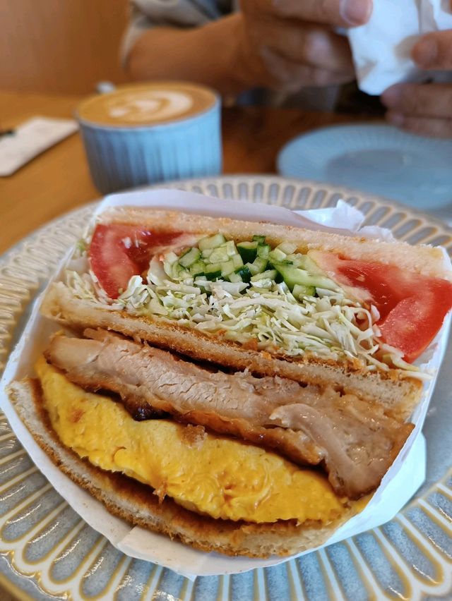 九龍城 <一浪> 二店終於開幕了🎉🎉