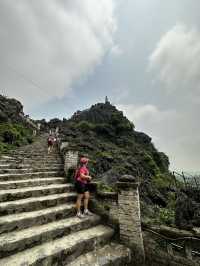 Where Dragons Rest and Dreams Begin: Hang Múa’s Hidden Viewpoint