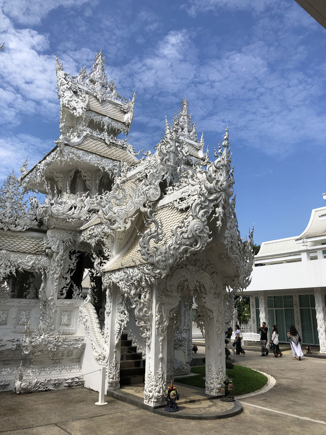 🏛️あなたはその道を踏み外さずに歩いていけますか💀