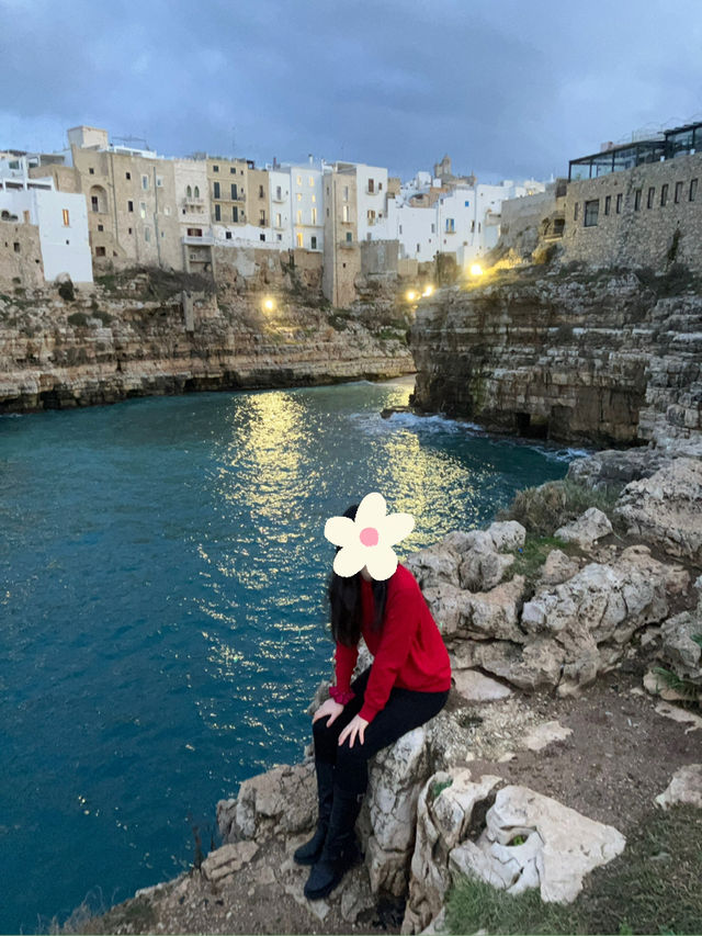 🐚 “절벽 아래로 내려다본 에메랄드 바다, 폴리냐노의 마법”