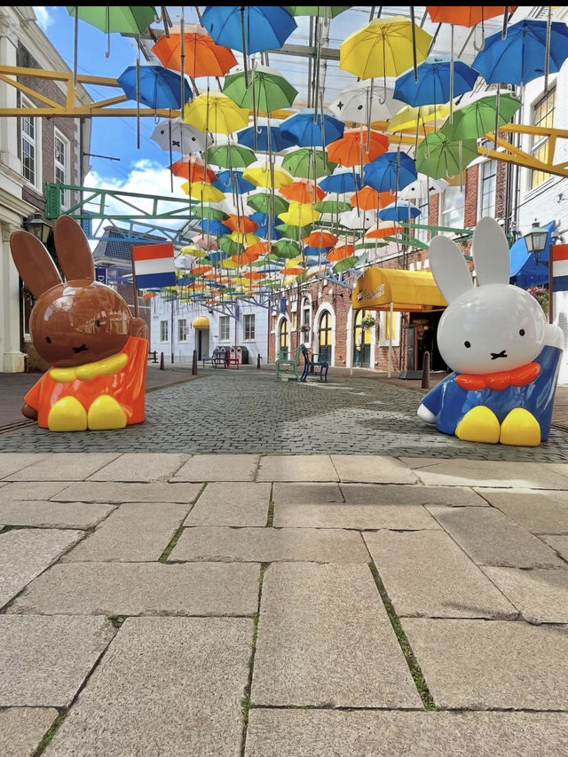 🎡【長崎・ハウステンボス】 ヨーロッパ気分で歩く、光と花と運河の街。日常を忘れるリゾート体験を。 