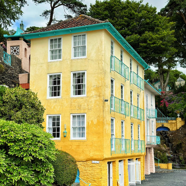 North Wales: Portmeirion - The Colorful Fairytale Village! 🌈🏰