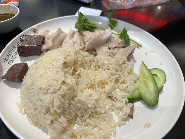 🍽️ Street Food Elegance at Quartier Foodhall, EmQuartier