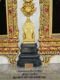 วัดบวรนิเวศวิหาร – ศูนย์รวมจิตใจกลางกรุง 