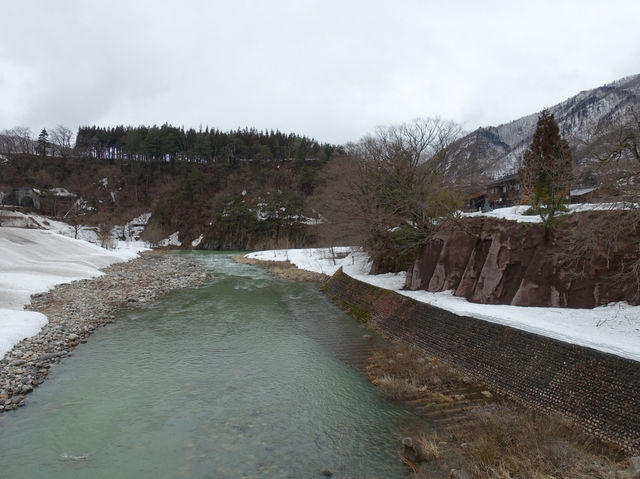 🏔️ Shirakawa-go – A Timeless Village That Took My Breath Away