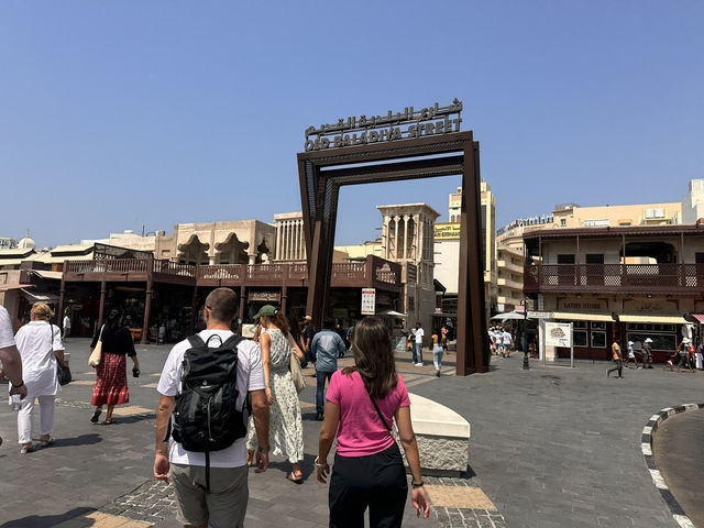 【Dubai Spice Souk／ドバイ・スパイススーク｜ディラ“香りと色が広がるアラビアの台所”】