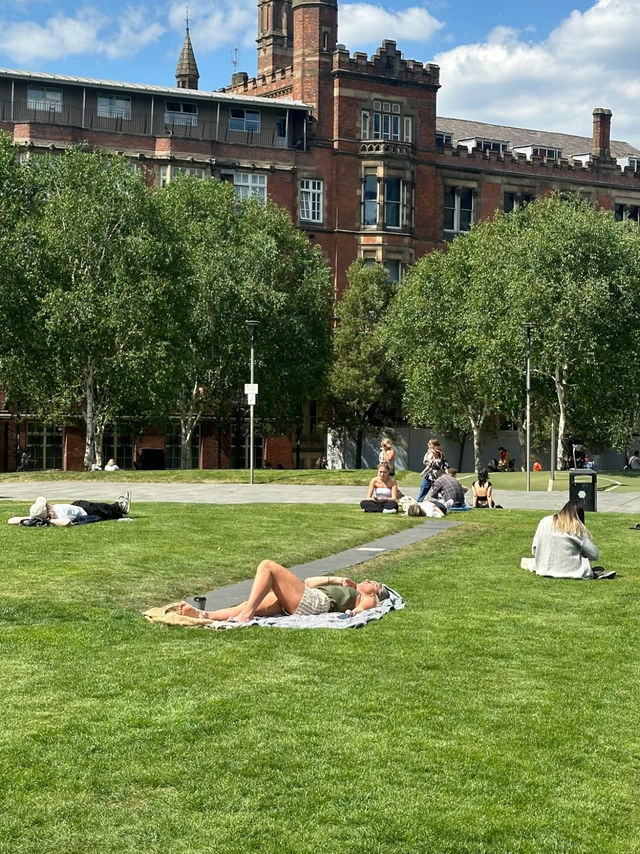 📍 Manchester Diaries