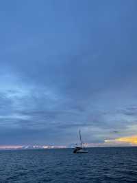  🚢 แพลน: Sunset Cruise ที่แหลมพรหมเทพ