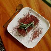 Elevated Taste in a Storybook Setting