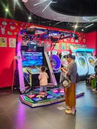 大人與細路都啱玩嘅室內遊戲機中心：星際傳奇