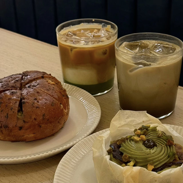 Harbor Vistas & Elevated Brews – My Visit to Cupping Room Coffee Roasters, Harbour City