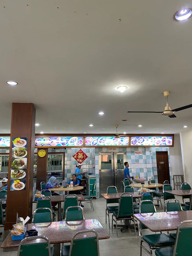 Batam’s Fish Soup Spot: Yong Kee Reigns