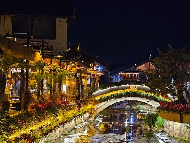 “Lijiang Old Town” – เมืองเก่าสุดโรแมนติก