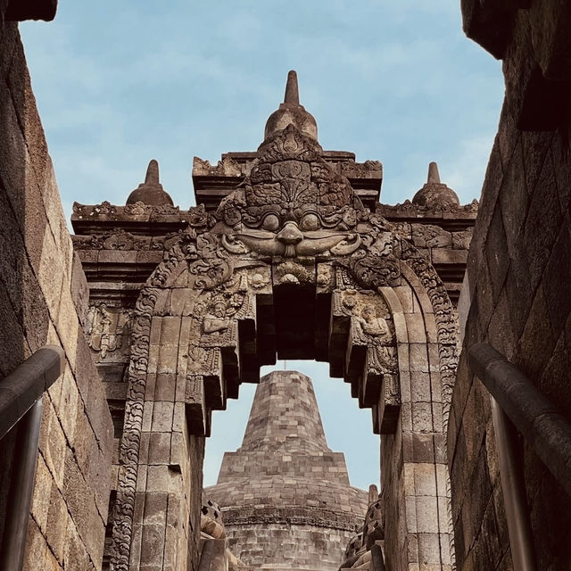 🏛️ Candi Sewu: Yogyakarta’s Ancient Buddhist Sanctuary – A Solo Traveler’s Guide