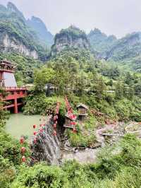 ⛰️ 天門山國家森林公園:天空之門的壯麗奇景