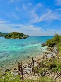 ทะเลแหวก เกาะสีชัง สวยมากกก 🌊