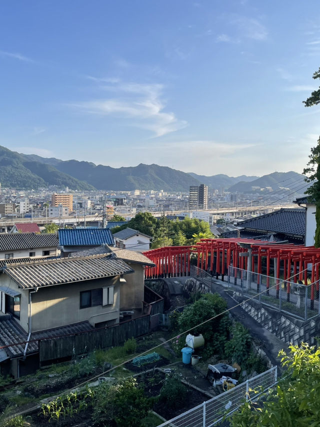 新幹線上就能看見的大島神社 連立鳥居