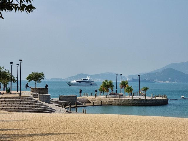 Repulse Bay Beach - HK Repulse Bay Beach - HK