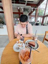 📍 Brewtanist Café, ปราจีนบุรี