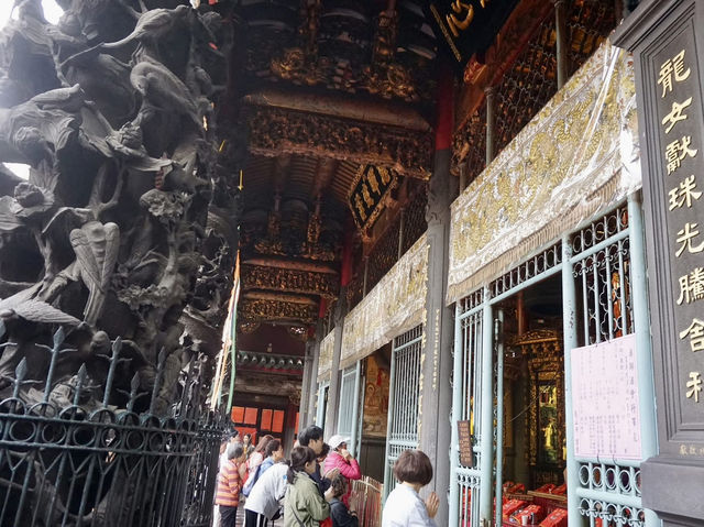 วัดหลงซาน (Longshan Temple) 🙏😇