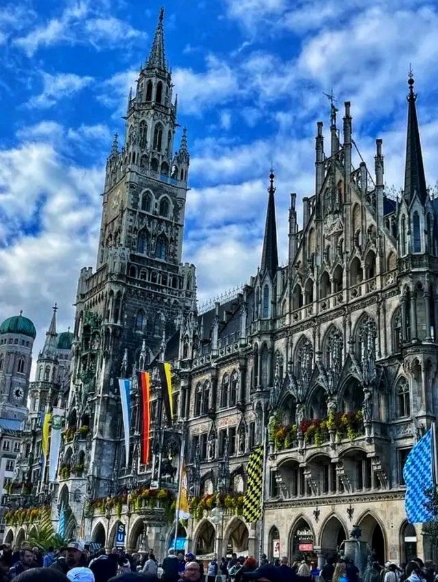 🌇 Marienplatz – The Heartbeat of Munich