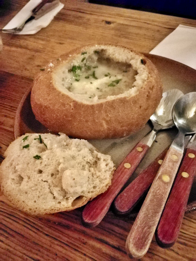 Bread and Meat Feast🍞 Krčma Šatlava, Český Krumlov 