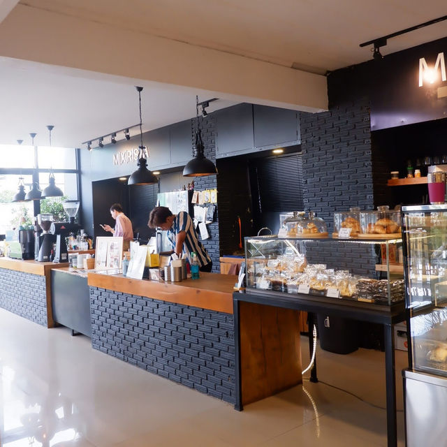 คาเฟ่ Mixirista coffee ร้านแรก สาขาแรกในลำปาง