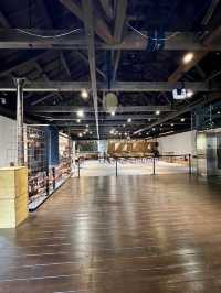 台北駅・北門駅 赤煉瓦の美しい三井記憶倉庫内のカフェ 川流之島