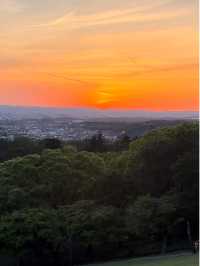 ชมพระอาทิตย์ตกที่ Mount Wakakusa Nara