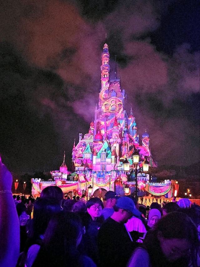 “Sparkling Dreams – The Night of Lights at Hong Kong Disneyland”